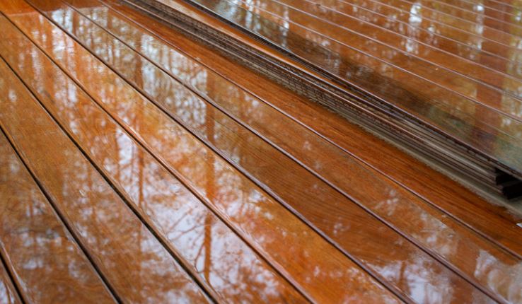 Epoxy-nanocomposite flooring